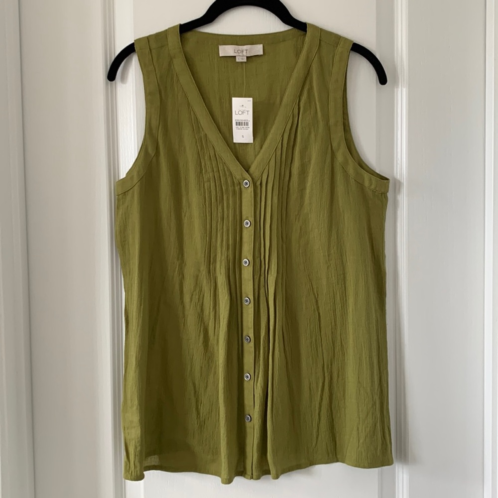 NWT LOFT Chartreuse Gauzy Deep V-Neck Pleated Button Front Sleeveless Top Size S